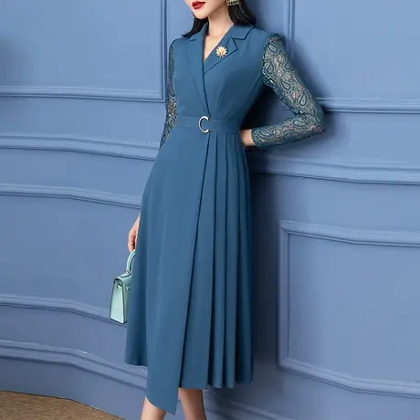 首尚格释长袖蓝色连衣裙春装2023年新款时尚不规则蕾丝拼接裙子图片