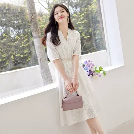 立体刺绣镂空仙女连衣裙新款夏法式白色初恋甜美设计感小众裙图片