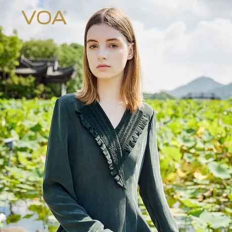 VOA40姆米重磅真丝绿V领撞料乔其塔克褶不对称设计加厚长袖连衣裙图片