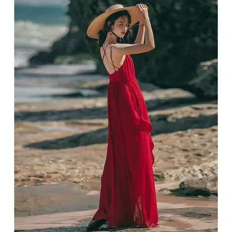 红色雪纺吊带连衣裙女夏海边度假沙滩裙子三亚超仙长裙拍照大红裙图片