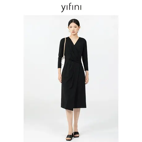 Yifini/易菲易菲黑色复古V领连衣裙女2023秋季新款中长款气质裙子图片